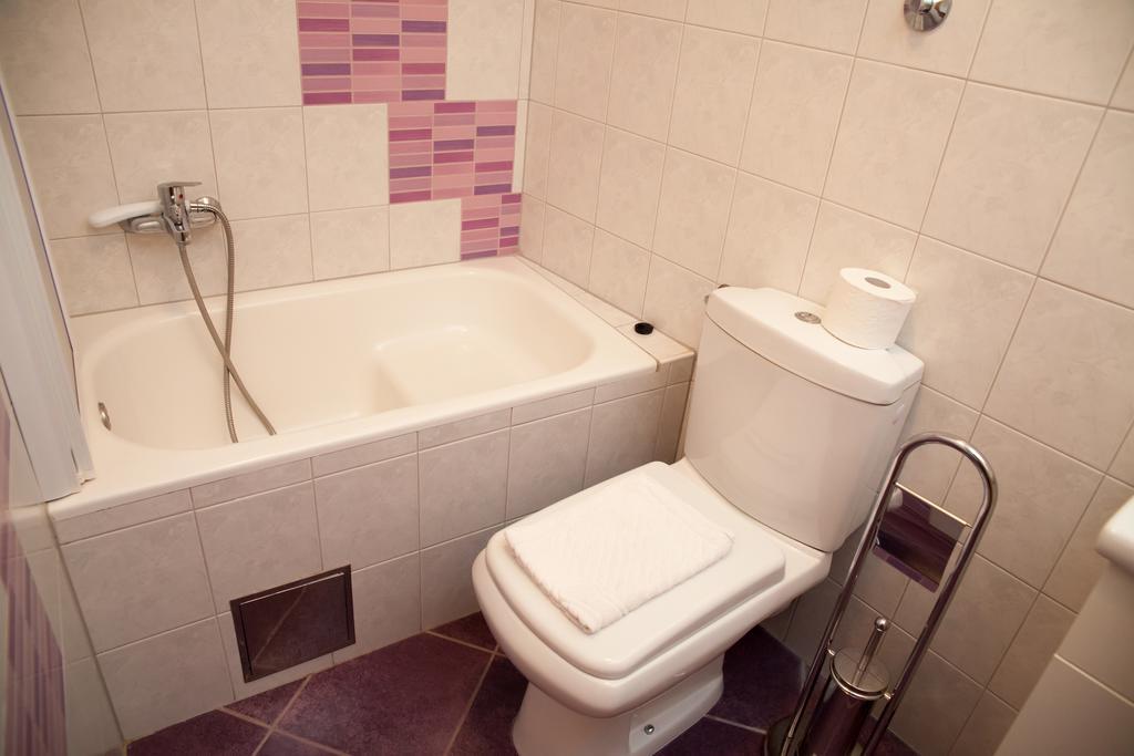Apartments Baricevic Бол Экстерьер фото