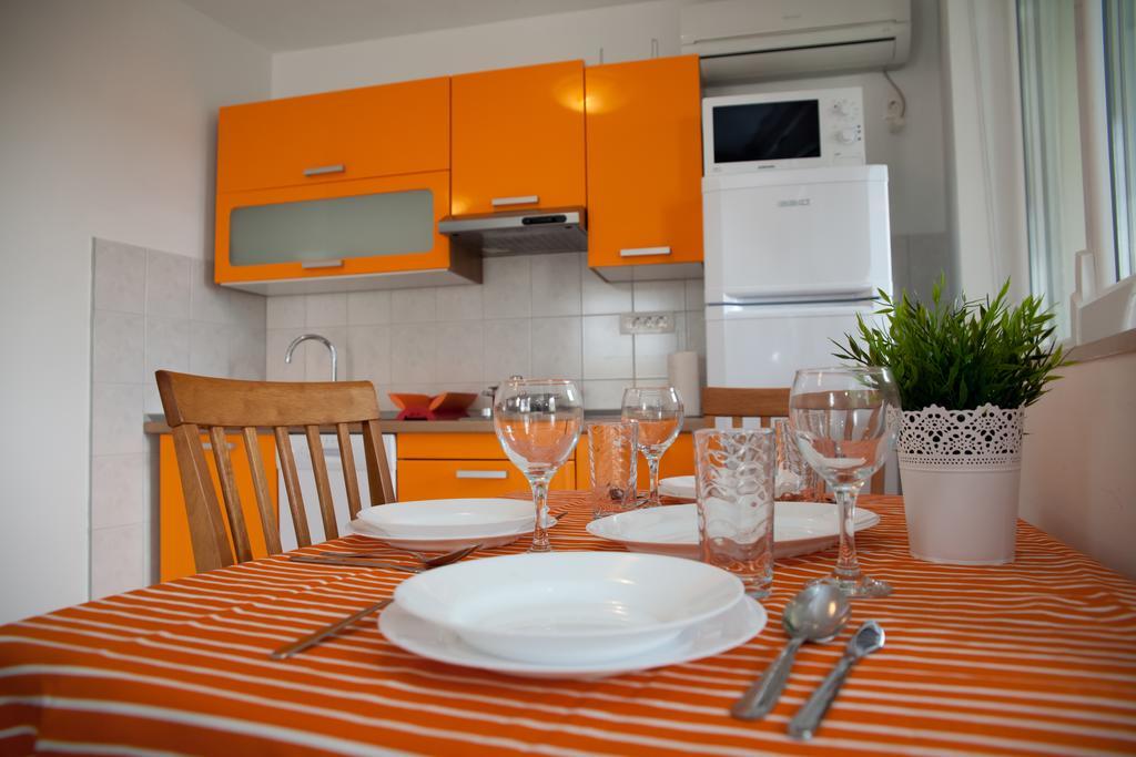 Apartments Baricevic Бол Экстерьер фото