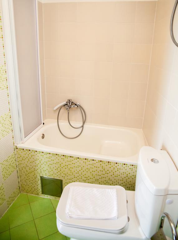 Apartments Baricevic Бол Экстерьер фото