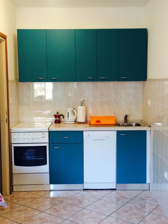 Apartments Baricevic Бол Экстерьер фото